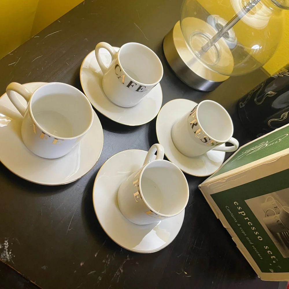 Pier 1 espresso cafe set of 4 white and gold cups and saucers